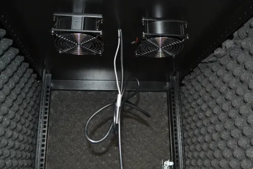 18U 35″ Depth Under Desk Sound Proof Server Cabinet SP 18.900 photo